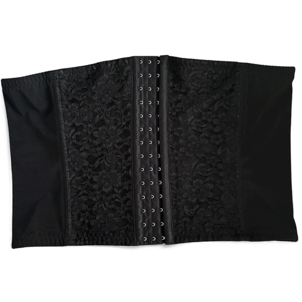 Plus size Black corset with black lace
